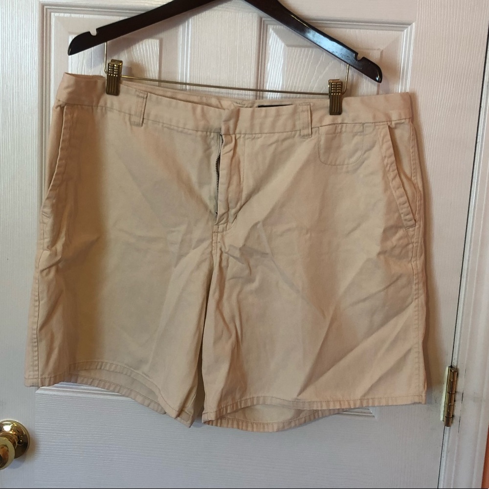 EUC Venezia khaki shorts